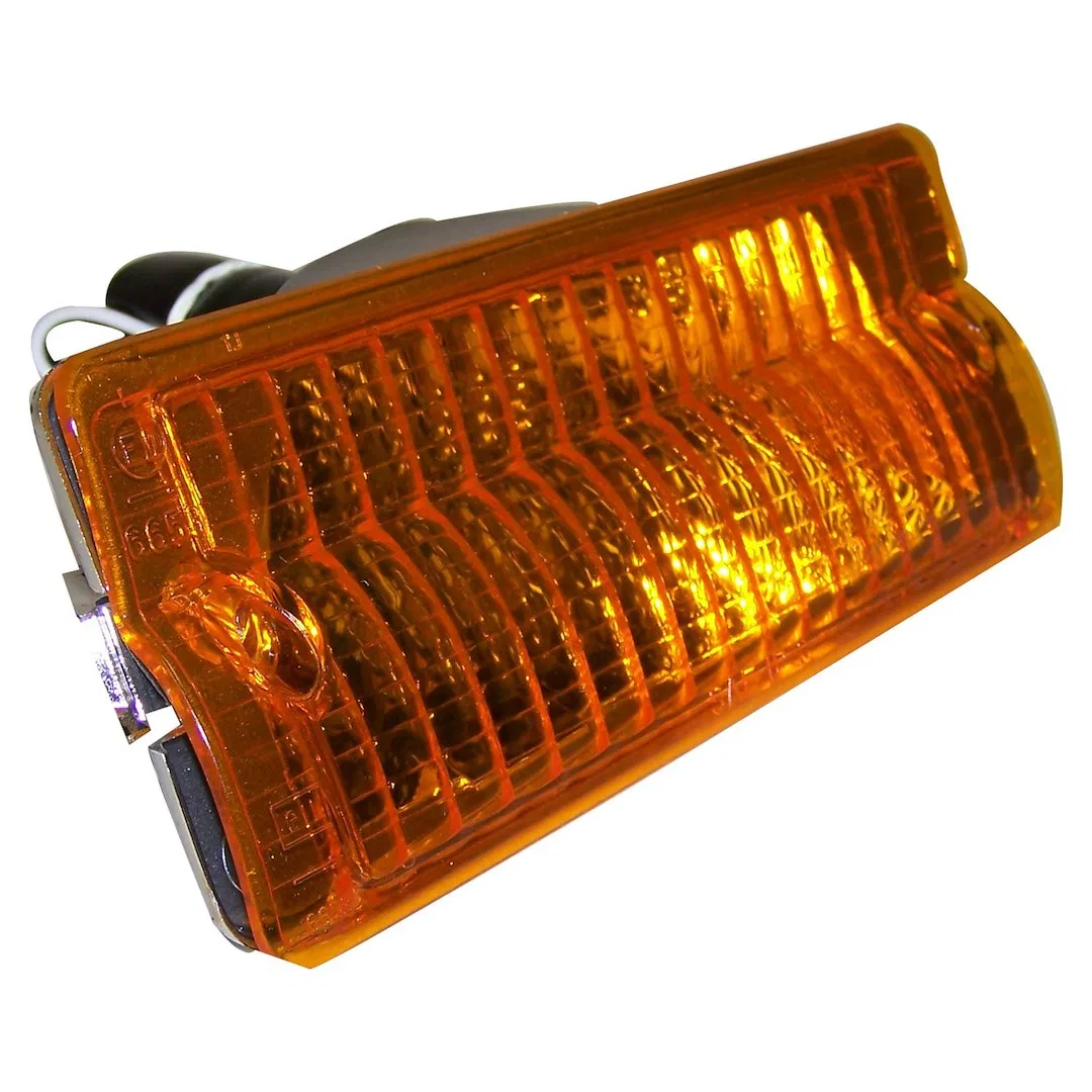 J5460107 – CROWN AUTO Parking/ Turn Signal Light Assembly, Amber Lens Single